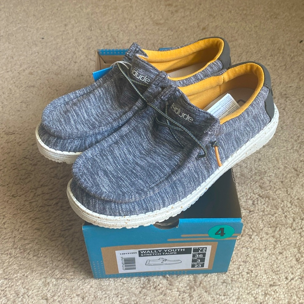 NEW Hey Dude Shoes